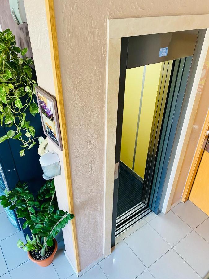 Hostal L'Anfora Denia Dış mekan fotoğraf
