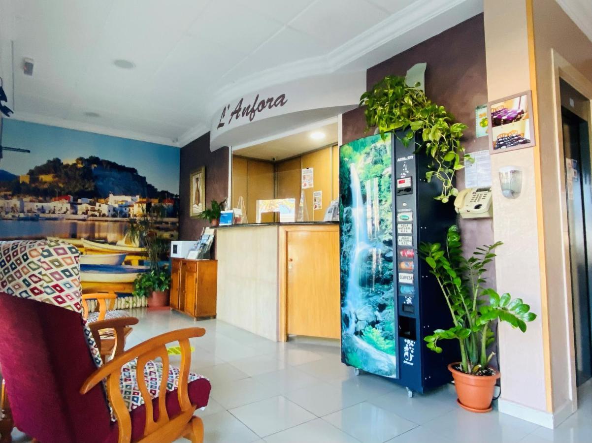 Hostal L'Anfora Denia Dış mekan fotoğraf
