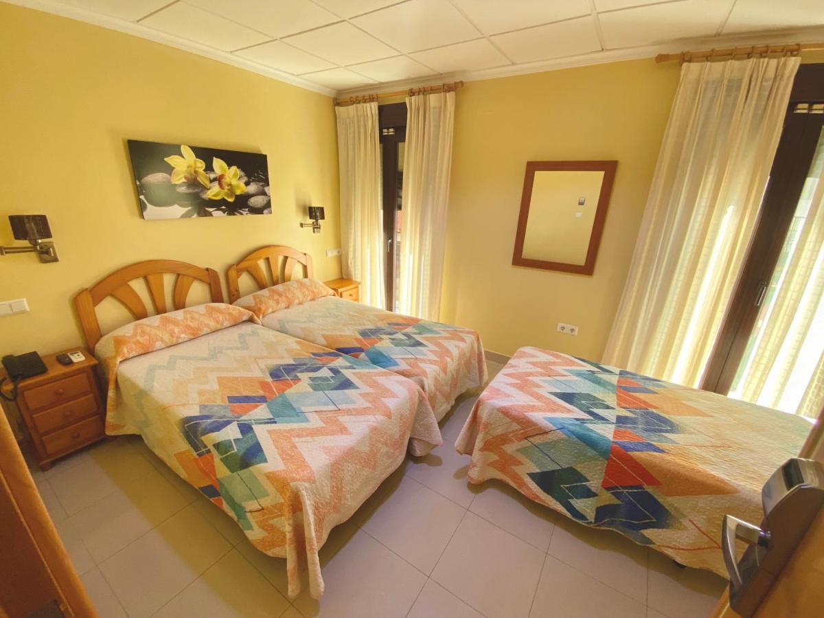 Hostal L'Anfora Denia Dış mekan fotoğraf