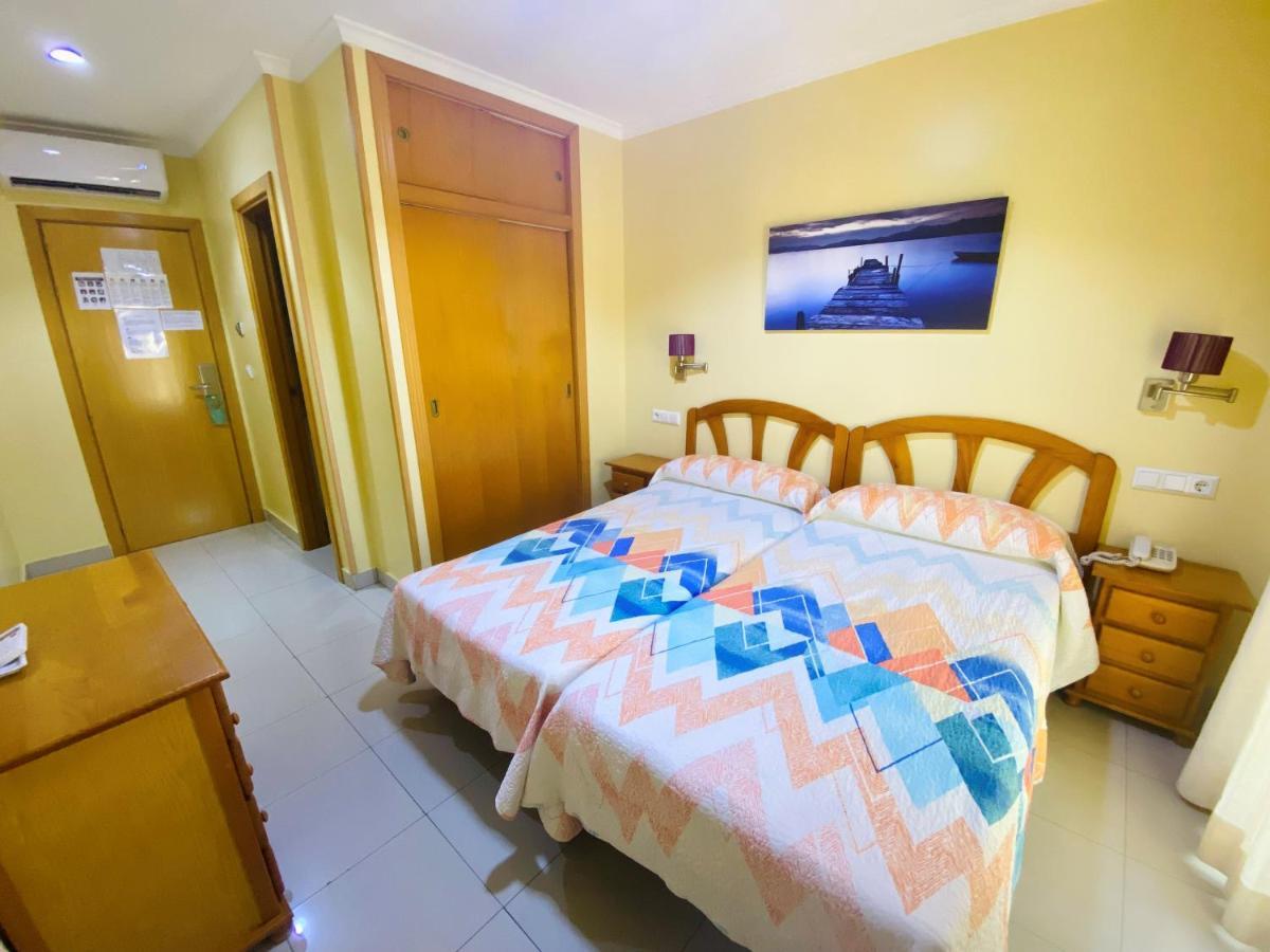 Hostal L'Anfora Denia Dış mekan fotoğraf