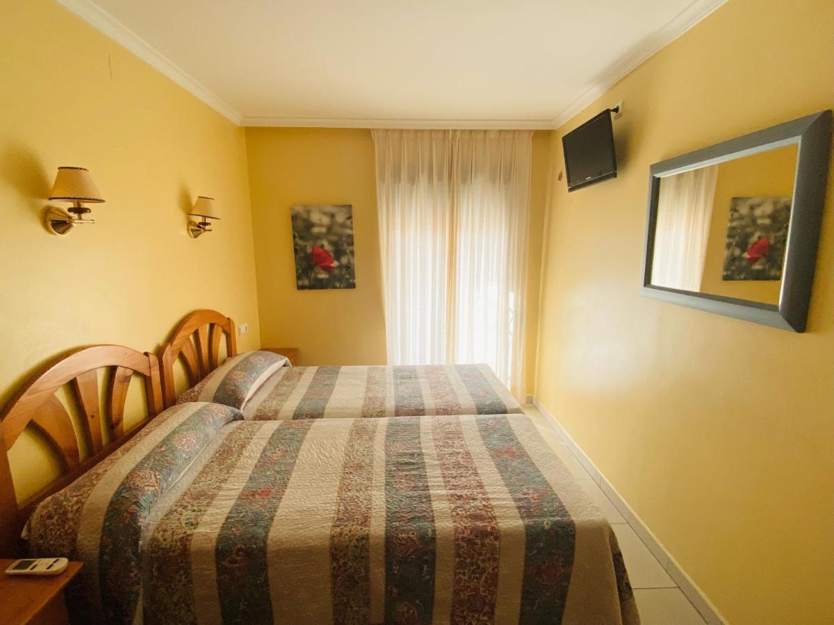 Hostal L'Anfora Denia Dış mekan fotoğraf